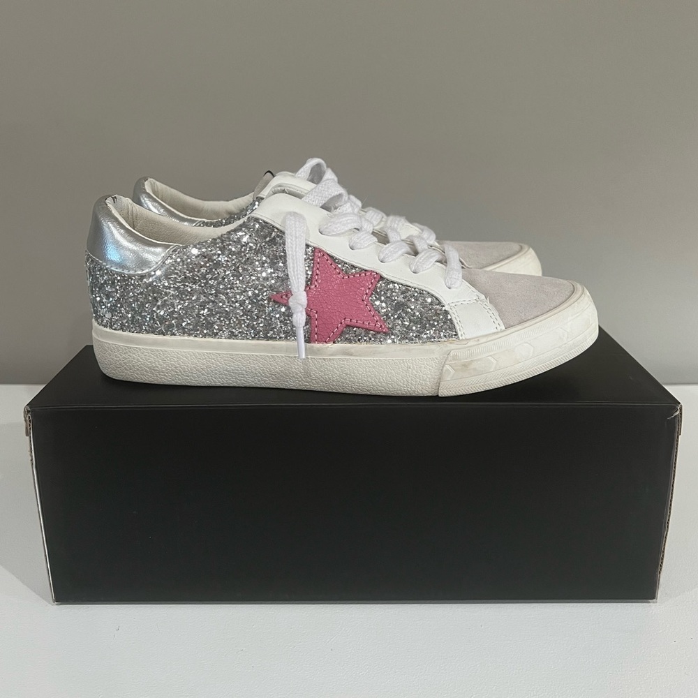 Vintage Havana Grande Slip on Sneaker White Silver Pink Size 7